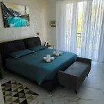 Luxury شقة *